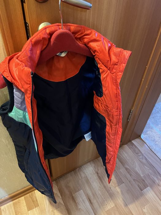 Безрукавка адидас