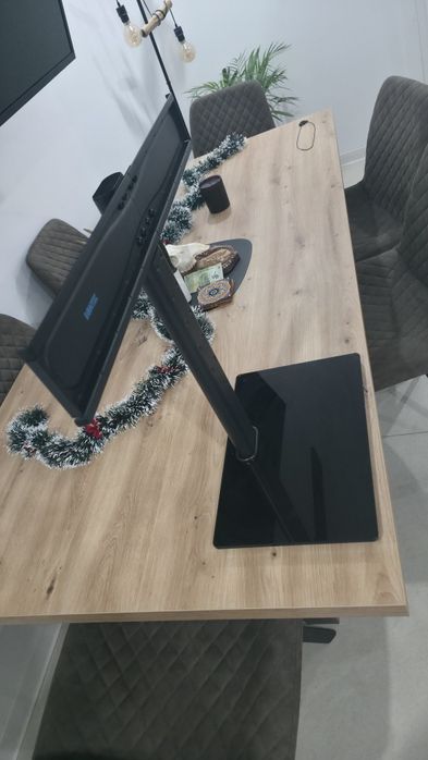 Suport TV Bontec cu Picior Sticla neagra si metal.negru.mat