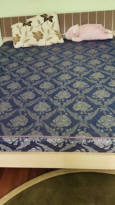 Кровати для спальни