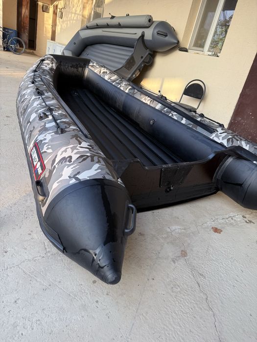 Продам Резиновая лодку Hunter