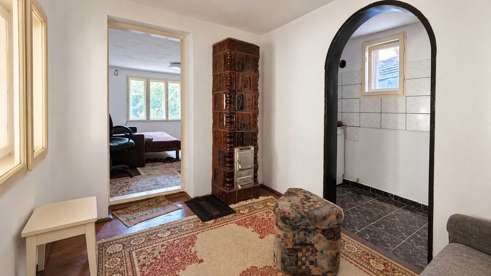 CASĂ INDIVIDUALĂ cu teren 430 MP, Zona Plopi