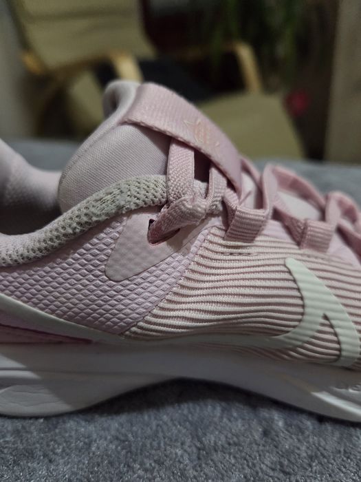 Маратонки Nike 33n