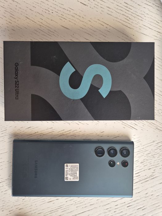 Продам самсунг S 22 Ultra