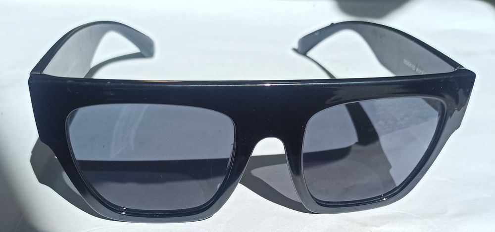 Очила слънчеви - за 4 €вро