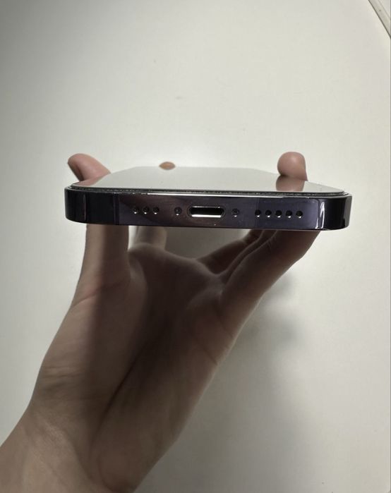 iPhone 14 pro в идеальном состоянии