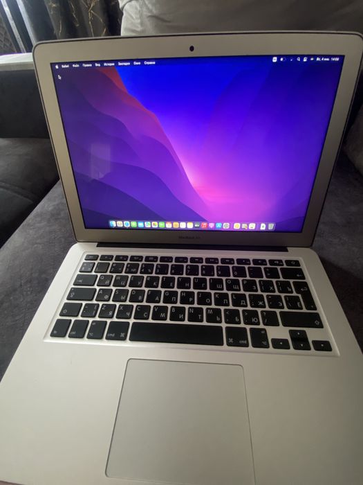 Продам MacBook Air 13