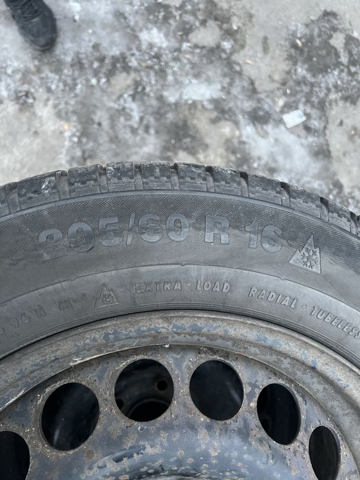 Vand anvelope de iarna 205/60/ R16