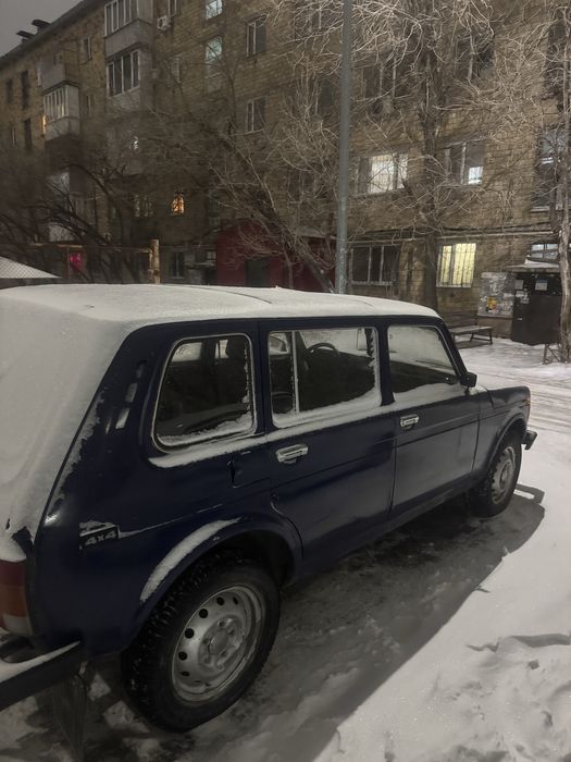 ВАЗ 21310 нива 1999год