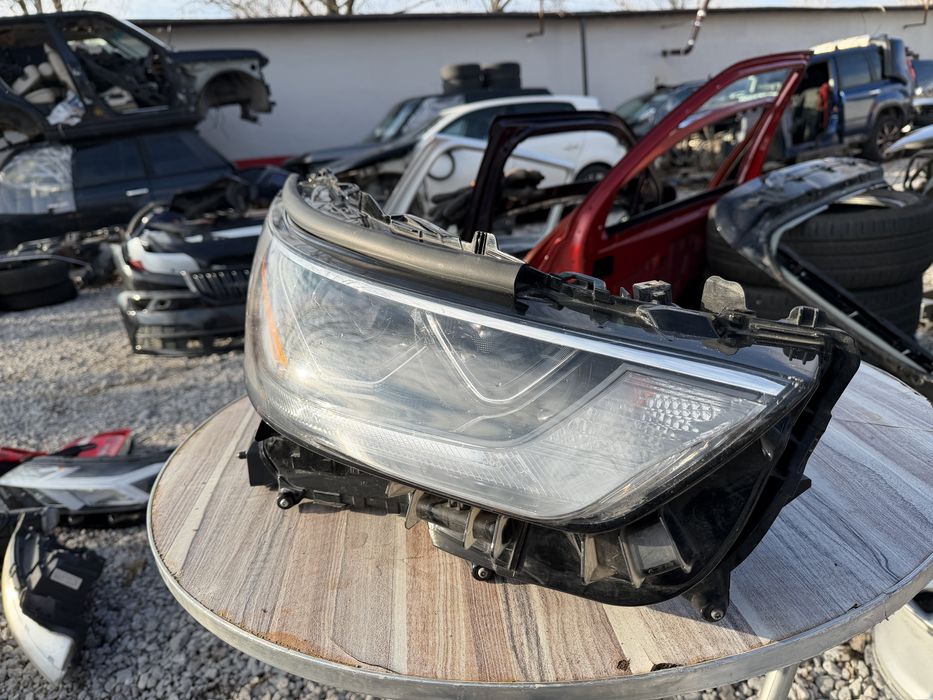 Фар Toyota Highlander