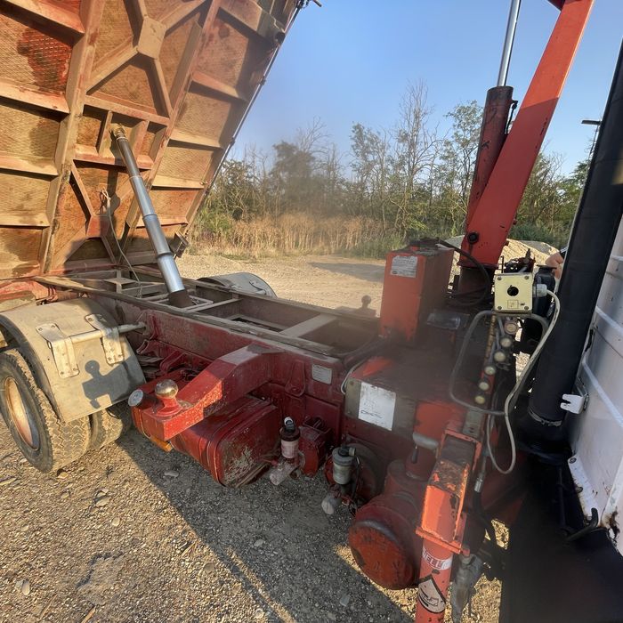Vand iveco zeta, 7,5 tone, basculabil, macara