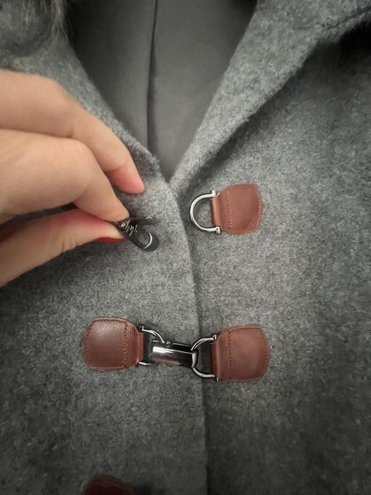 Вълнена жилетка Massimo Dutti