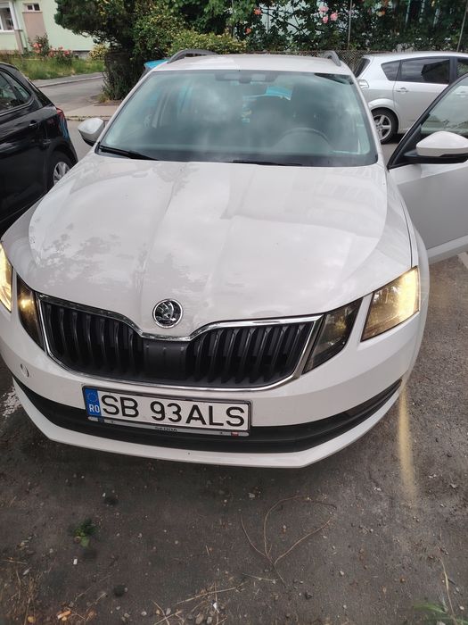 SKODA Octavia 2017 — imagine 3