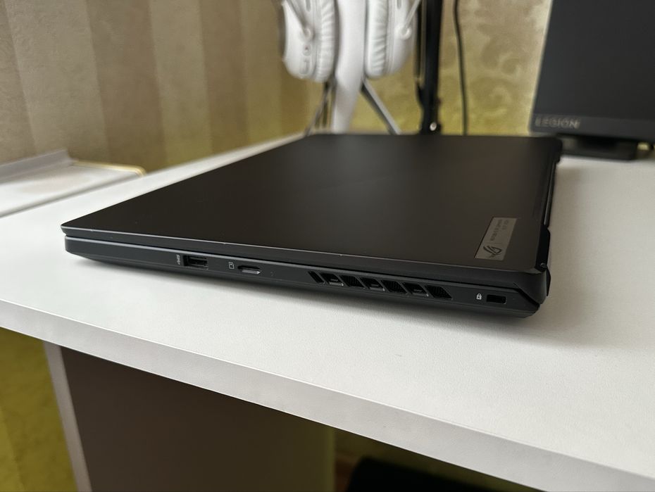 Игровой ноутбук Asus ROG Zephyrus M16 (2021)