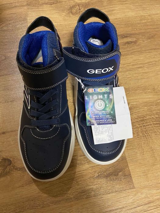 Маратонки на Geox