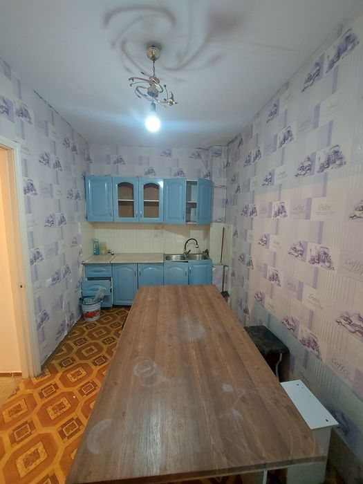 Сдаётся 3комн в районе 7 поликлиники