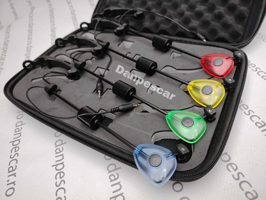 Set 4 Swingeri cu bile magnetice si Iluminare COLOR Wind Blade SW 015