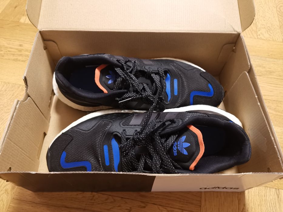 Adidas оригинални мъжки маратонки номер  45