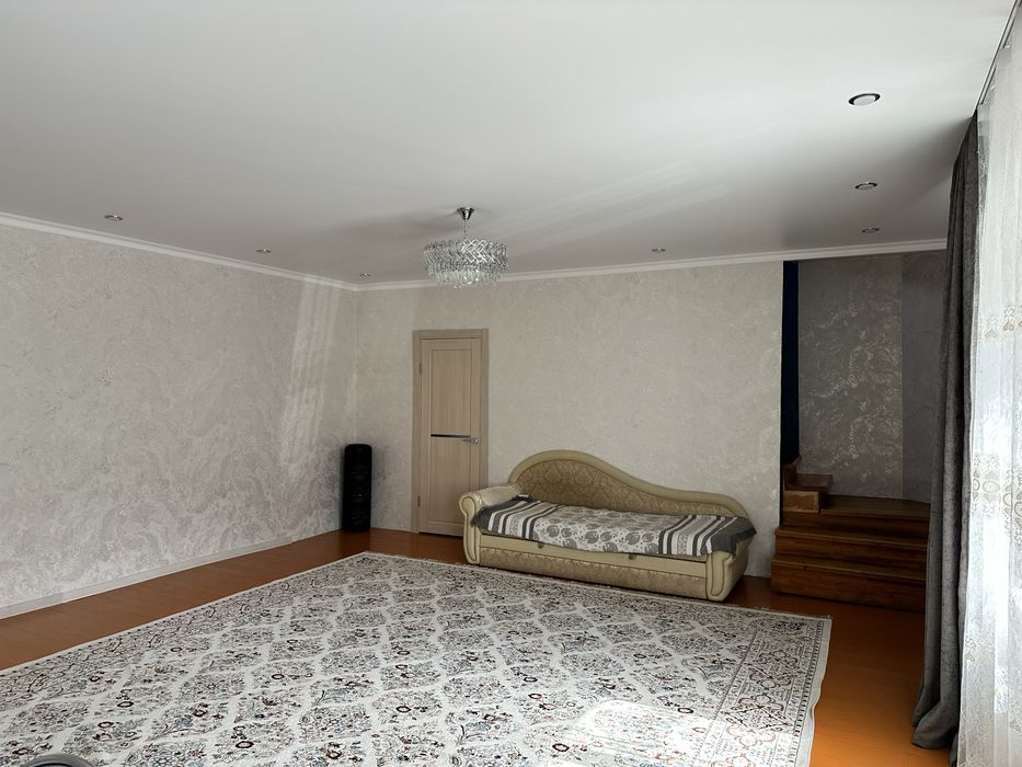 Сдам коттедж………..