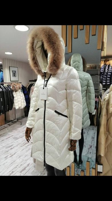 Куртка женская (пуховик)