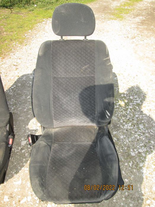 комплект предни и задни седалки за опел астра 2000-2005