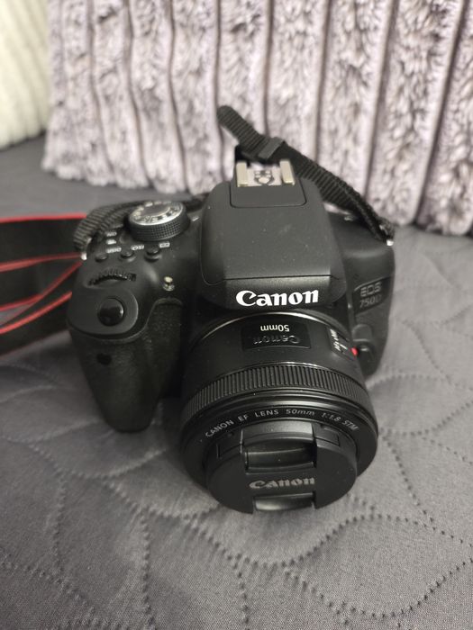CANON 750D plus accesorii