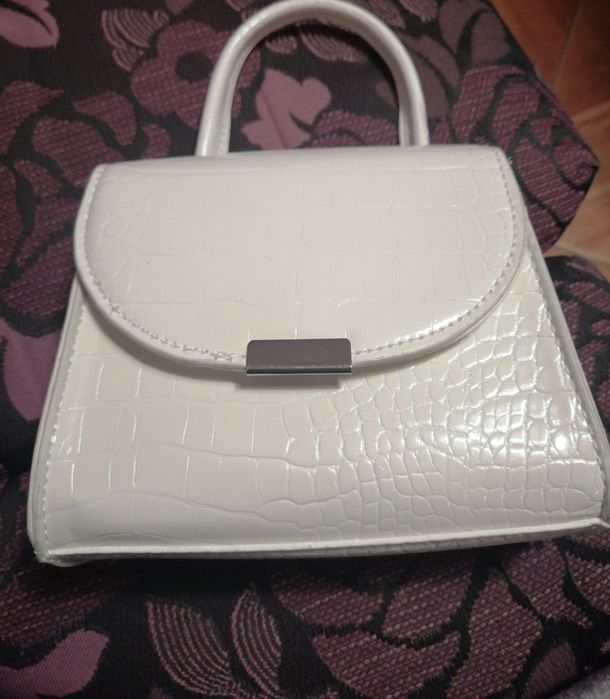 Чанти и Раница нови