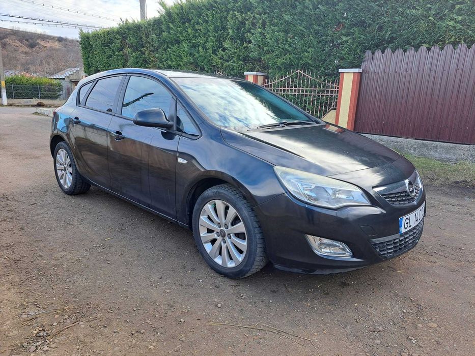 Opel Astra J 2012 110cp 1.7 CDTI