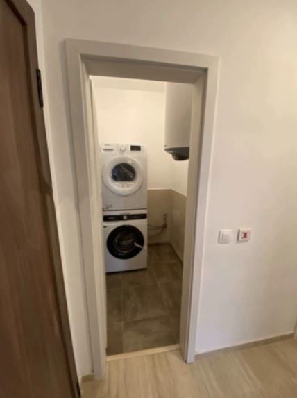 Дава се под наем Тристаен апартамент в София, Витоша - 87 кв.м за 896.58 € - Снимка #4