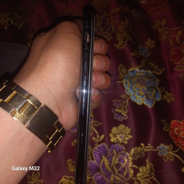 Айфон х 256 г сломиная задная част