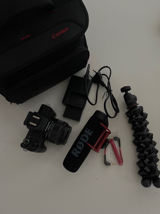 Фотоапарат Canon EOS M50