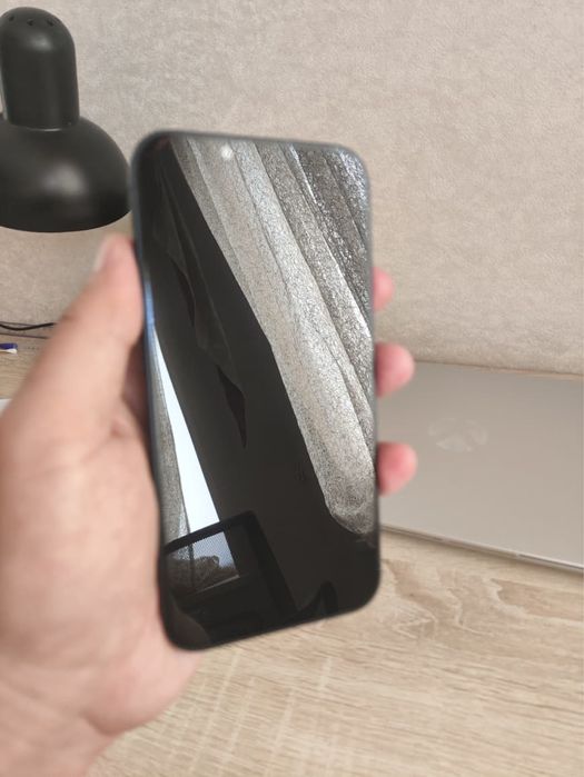 iPhone 13 256 гб продам