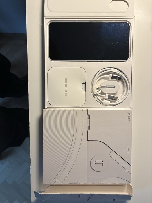 Nothing Phone 2 White, 12GB RAM, 256GB stocare, in garantie