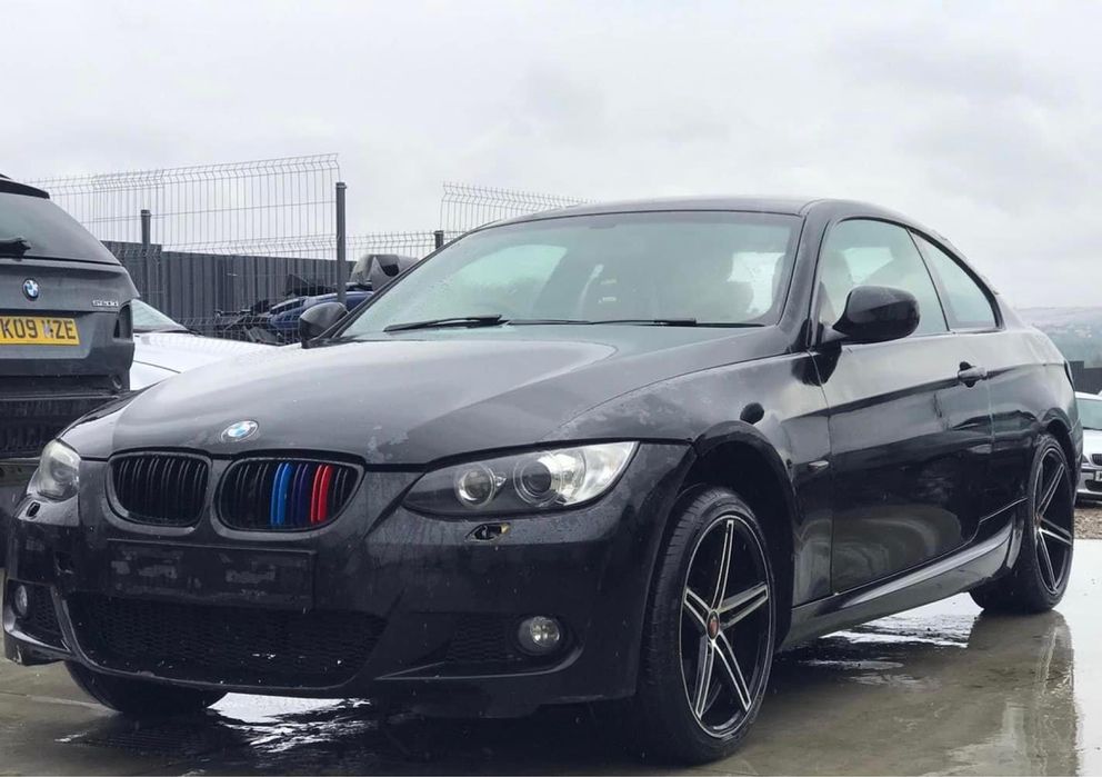 Dezmembrez BMW 320d M-Pack E92,2010 ,M PACK,Xenon,Recaro rosu Eleron