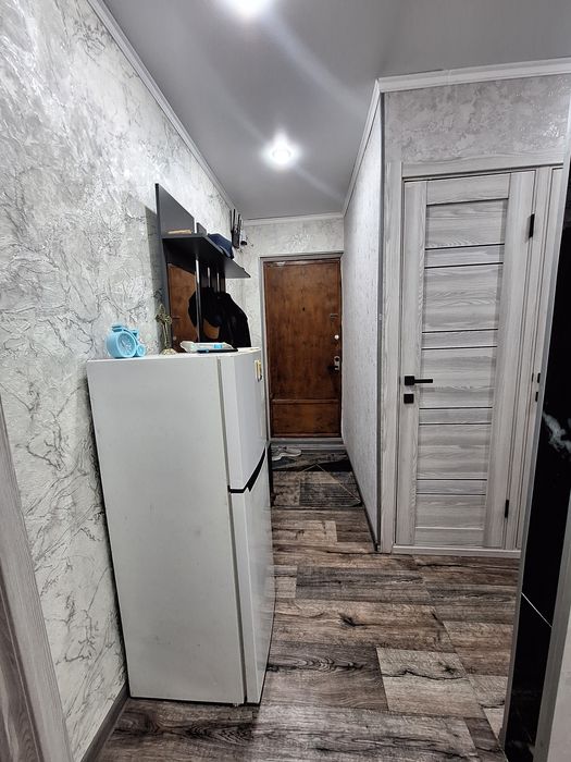 Продаётся 2 комн район ДомБыта