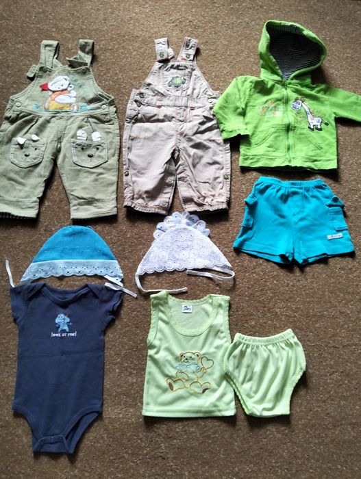 Продам вещи для новорожденных.