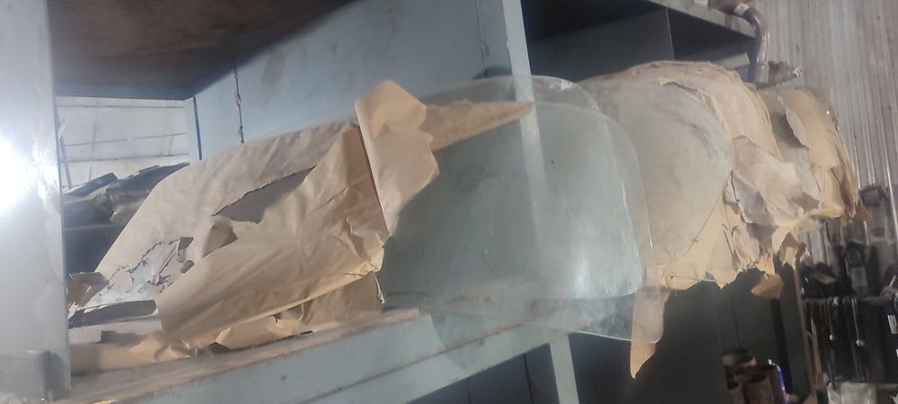 Лобовое стекло на зил 130 и газ 53