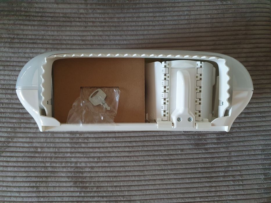 Tork Дозатор за сапун S4 / Диспенсъри за хартия H3 и Т7