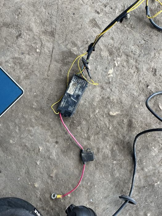 Теглич Thule за Audi a4 b8 Ауди А4 б8 с не оригинален модул и кука