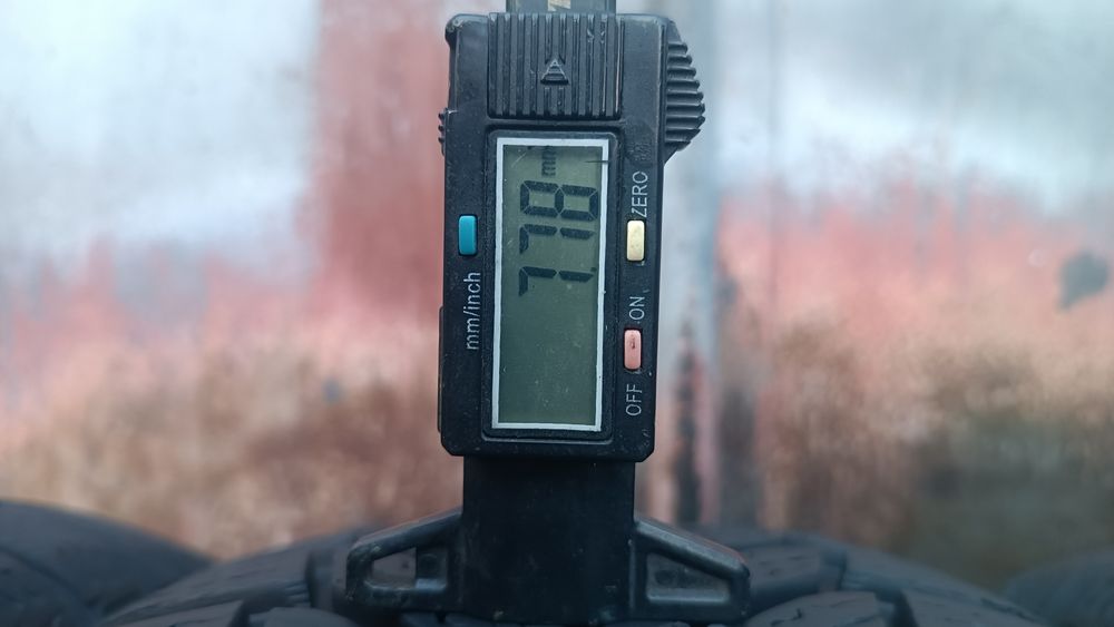 215/55/17 Michelin Дот 2123