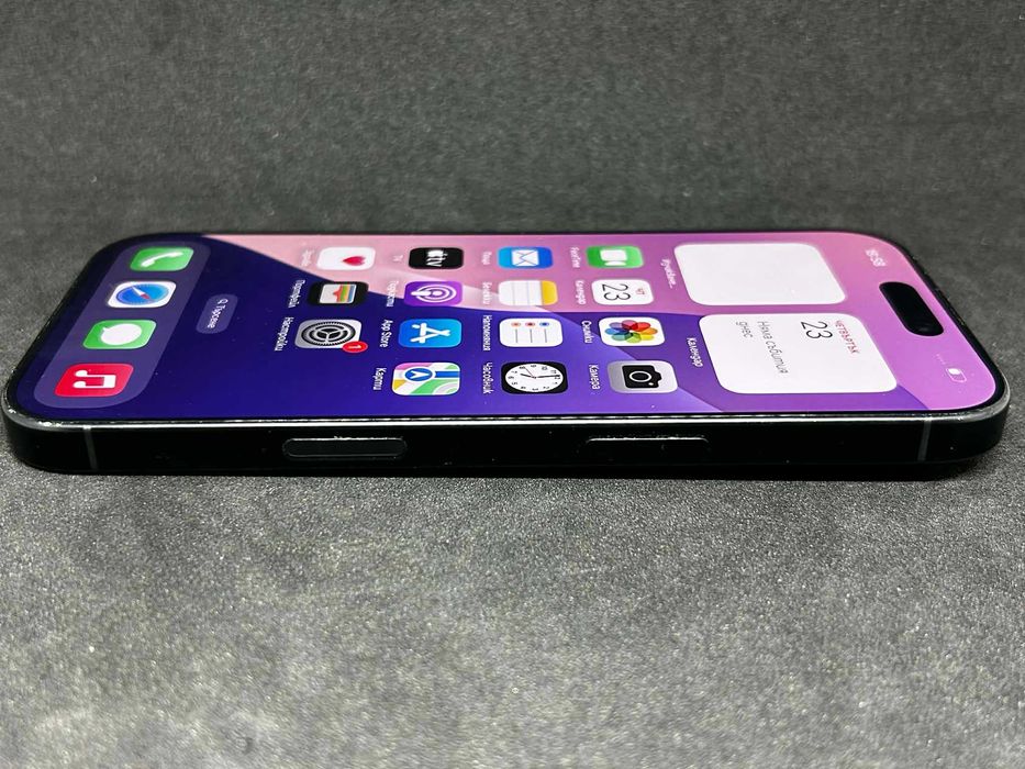 iPhone 16 Pro Black Titanium 128GB / Перфектен