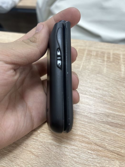 Продается Samsung Gusto 4