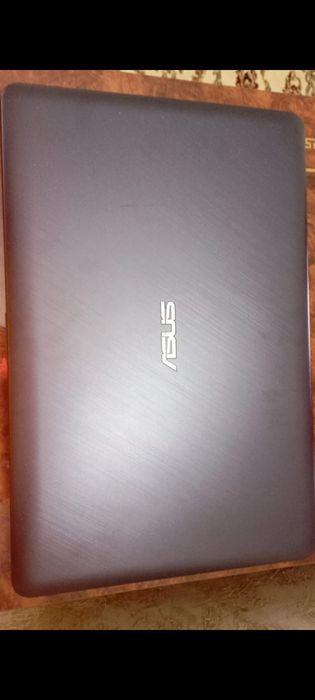 Ноутбук ASUS X343U