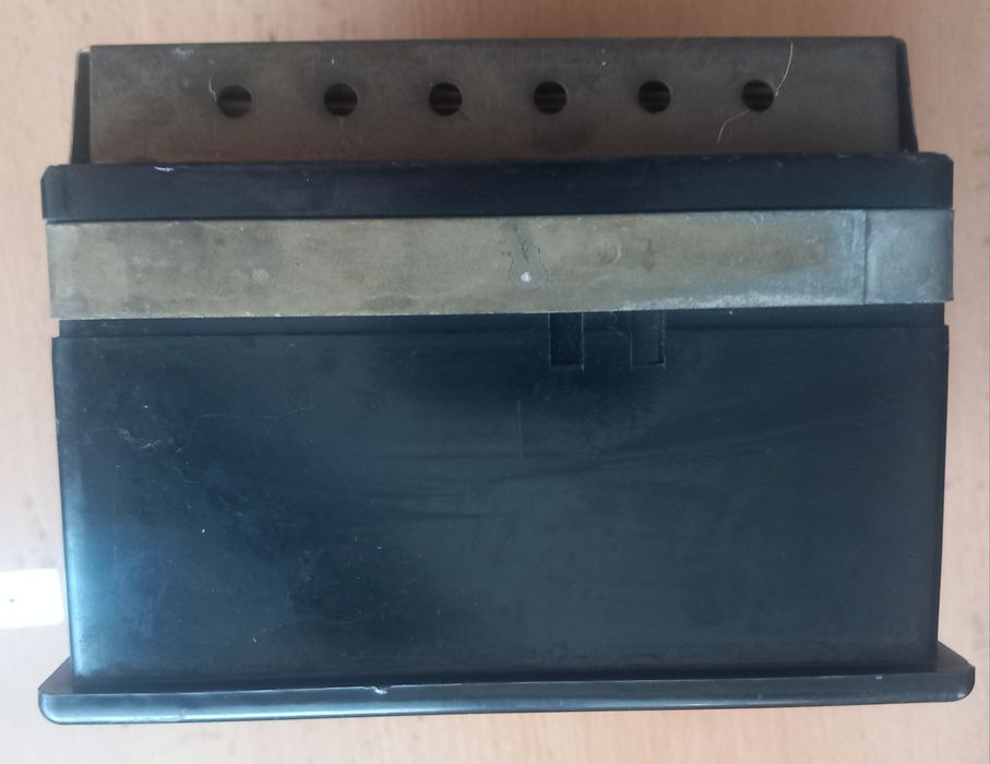 Волтметър за измерване на напрежение в променливотокова верига до 500V