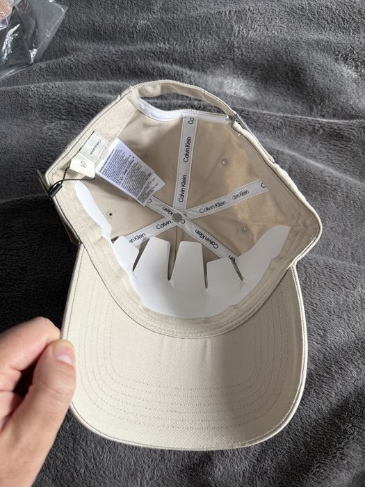 Calvin Klein cotton twill standard cap sapca unisex crem cu logo mic metalic oS noua originala