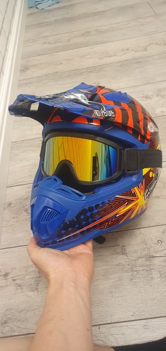 Мотошлем, каска мотоциклетная