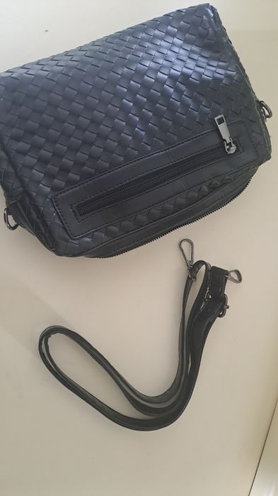 Барсетка новая коженная