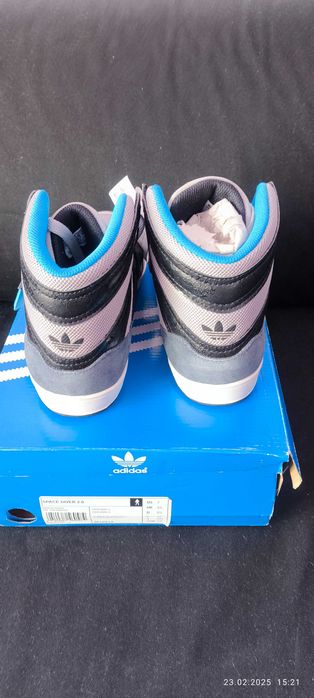adidas - tenisi high 40,din piele,noi