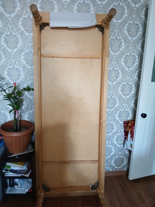 Для куни стол продам