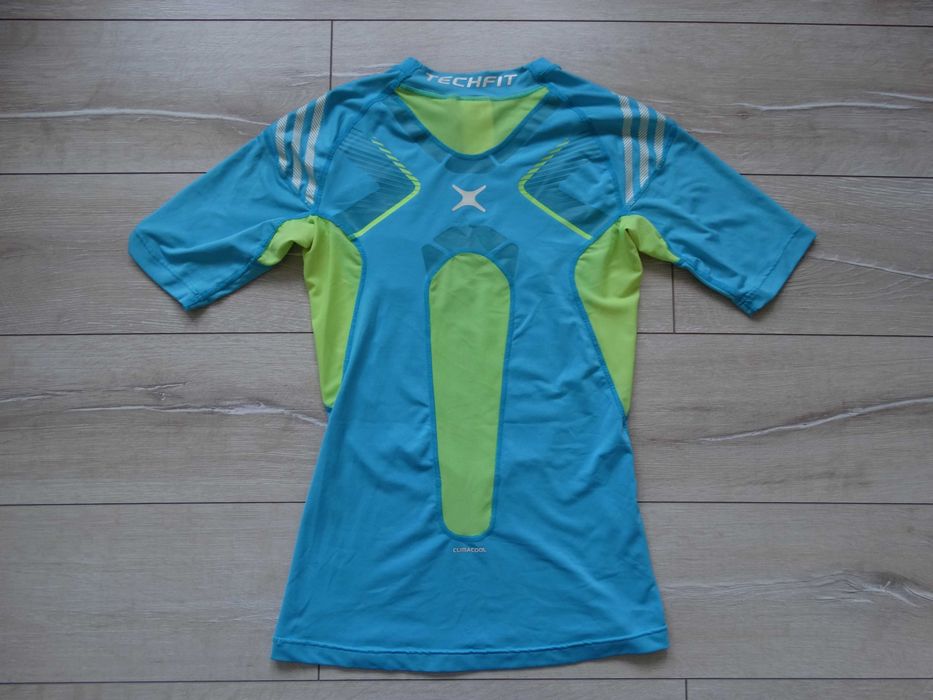 Адидас Adidas Techfit Climacool Compression спортна тениска размер M