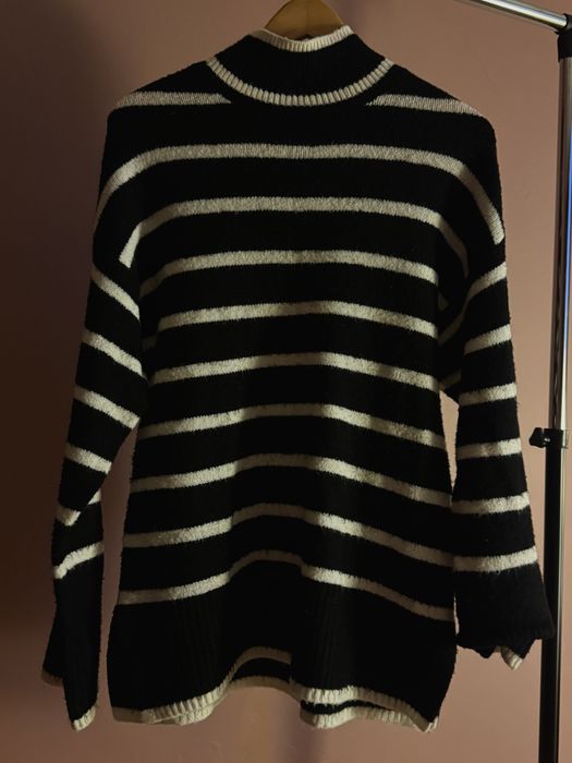 Дамски зимен пуловер